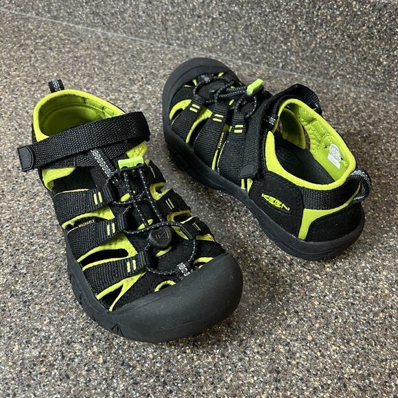 Keen Newport Black Sandals Little Kids Size 3 Summer Comfort Casual Sport Shoes - Picture 1 of 10